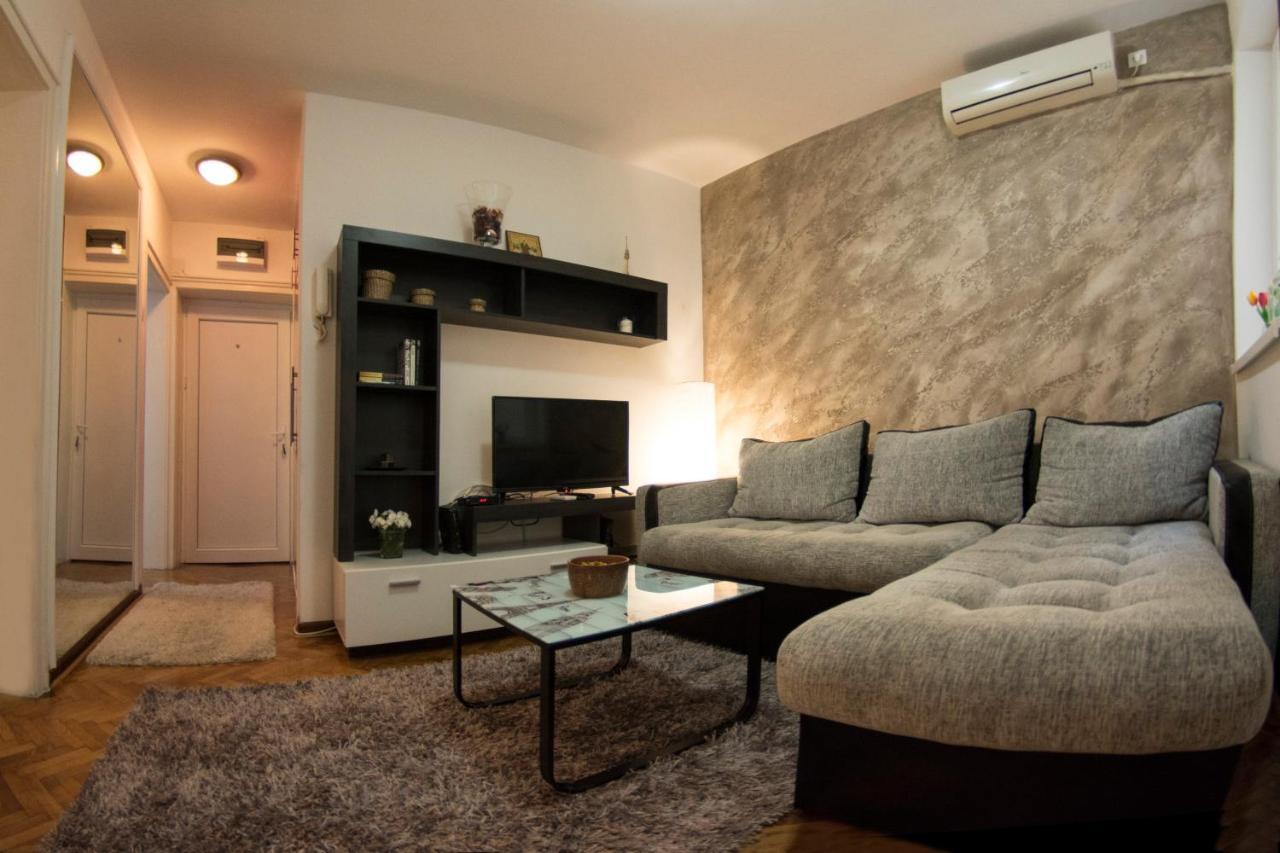 White Night City Center Apartman Belgrade Luaran gambar